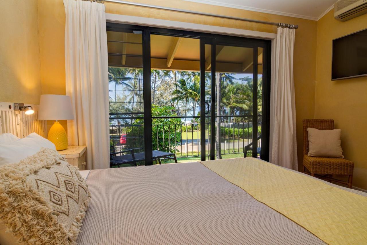 Number 2 On The Beach | Beautiful Beachfront Villa Port Douglas Ngoại thất bức ảnh