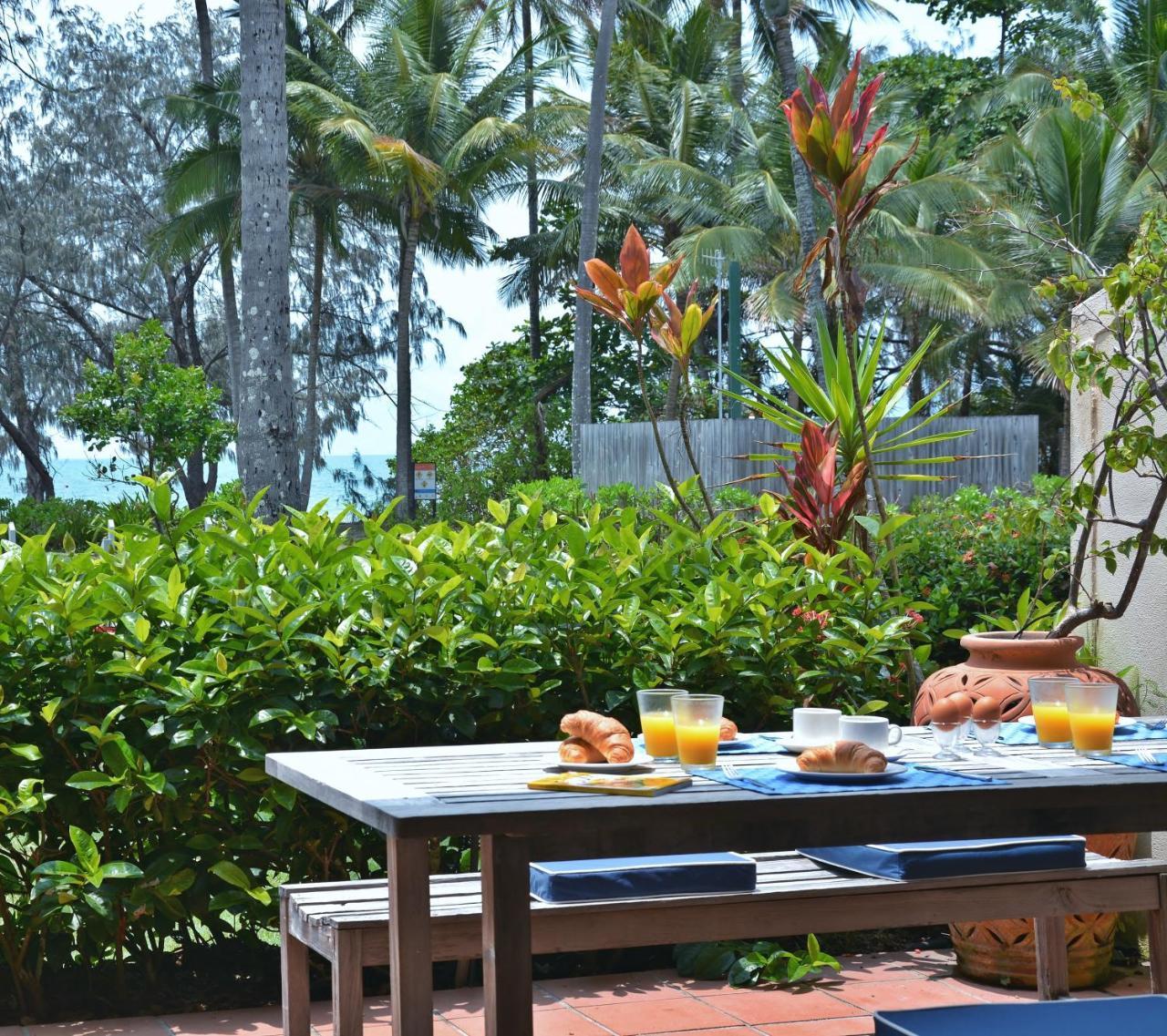 Number 2 On The Beach | Beautiful Beachfront Villa Port Douglas Ngoại thất bức ảnh